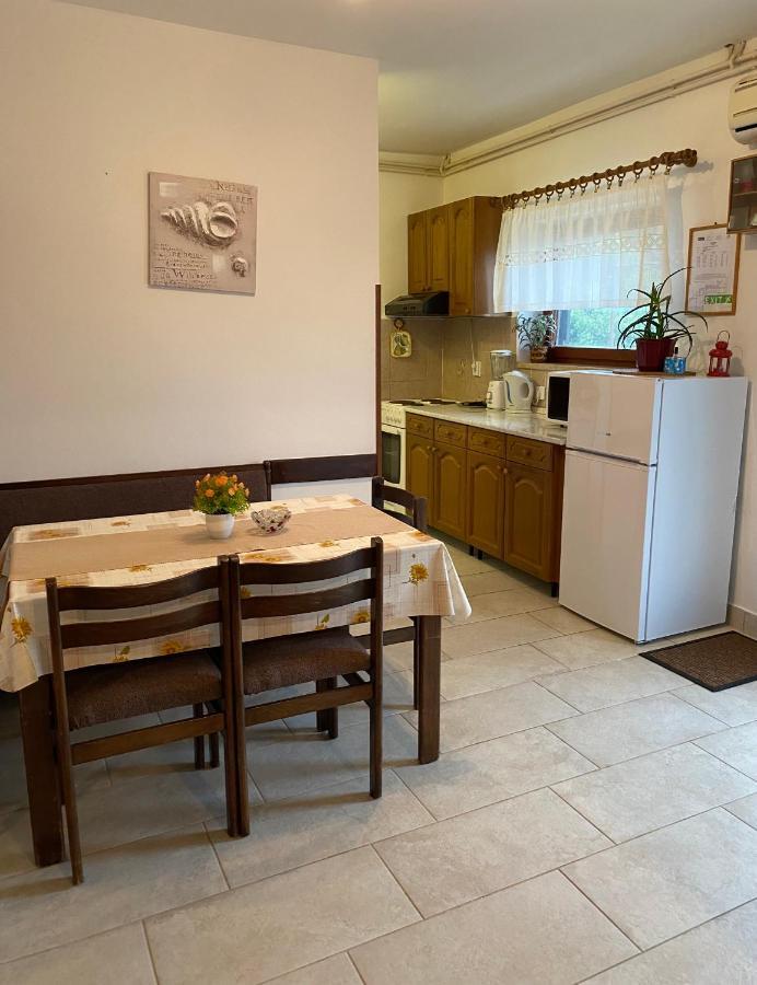 Apartment Mare Krk Milohnici Eksteriør billede